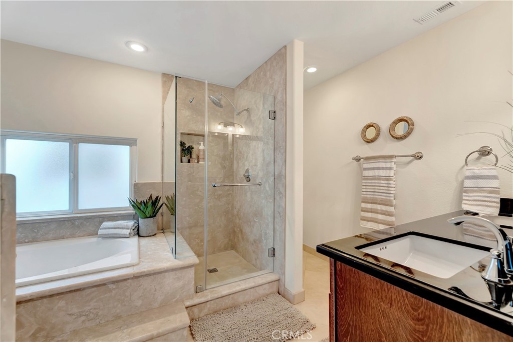 MLS #OC25239429 image #28