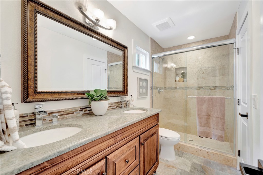 MLS #OC25239429 image #37