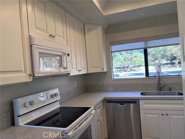 MLS #OC25239441 image #6