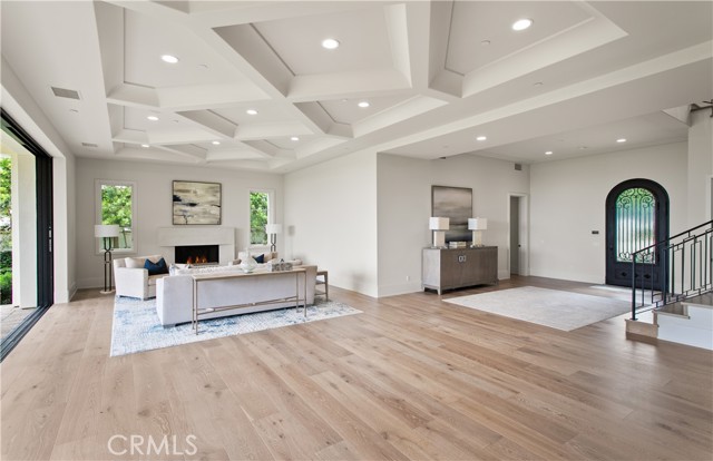 MLS #OC25239527 image #10