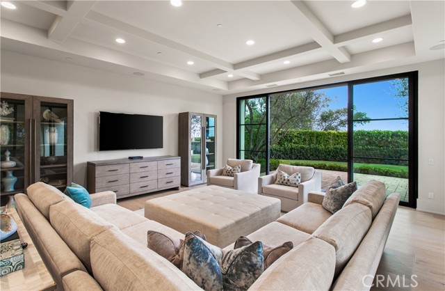 MLS #OC25239527 image #18