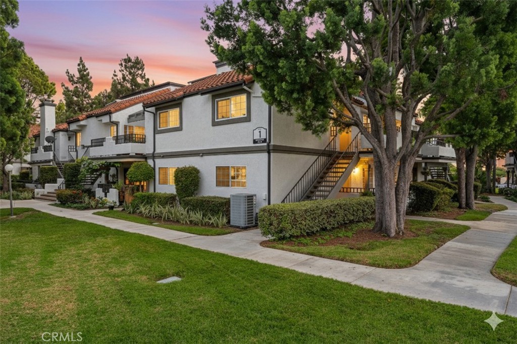 MLS #OC25239528 image #0