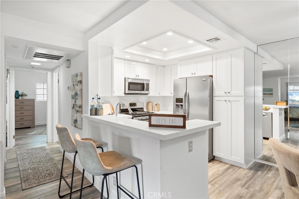 MLS #OC25239528 image #2