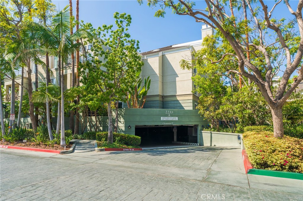 MLS #OC25239545 image #0