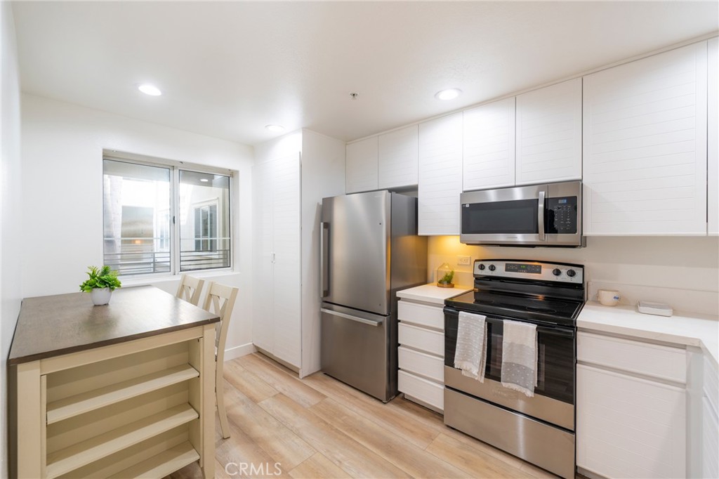 MLS #OC25239545 image #6