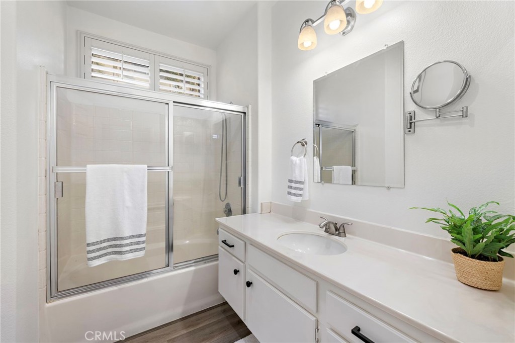 MLS #OC25239561 image #20