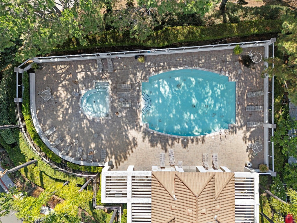 MLS #OC25239561 image #27