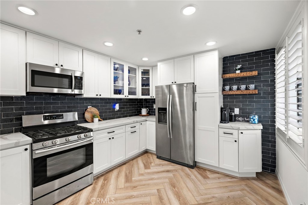 MLS #OC25239561 image #8