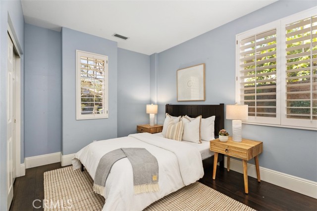 MLS #OC25239566 image #32