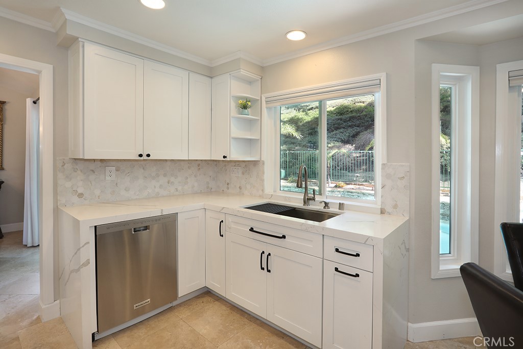 MLS #OC25239630 image #11