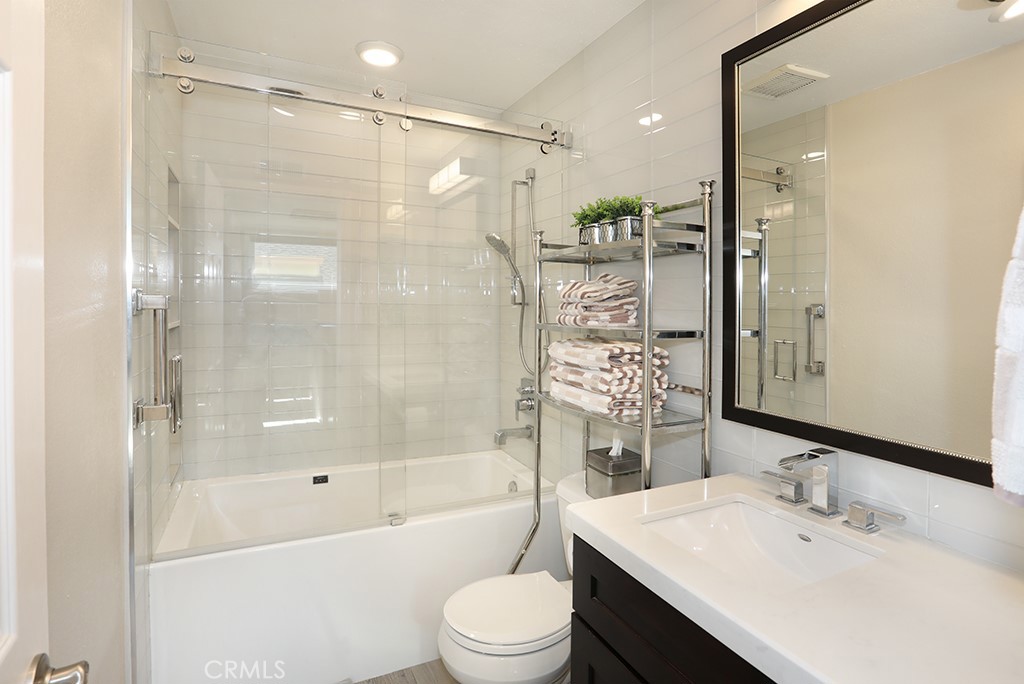 MLS #OC25239630 image #31