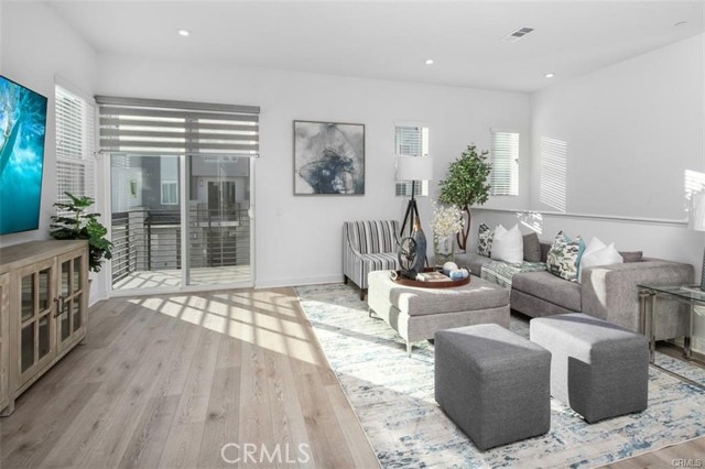 MLS #OC25239699 image #10