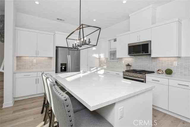 MLS #OC25239699 image #20