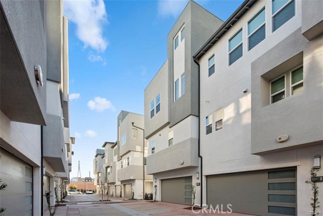 MLS #OC25239699 image #3