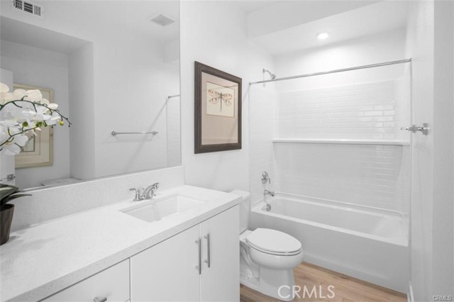 MLS #OC25239699 image #30