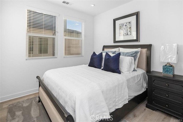 MLS #OC25239699 image #32