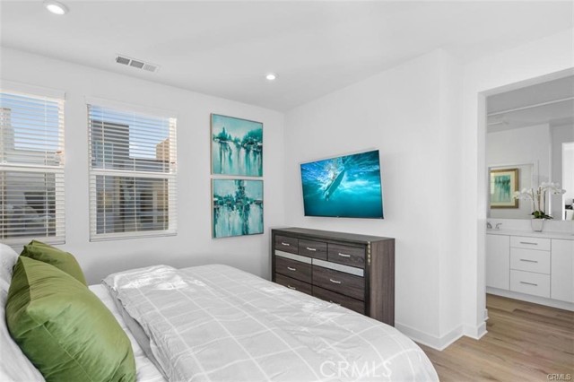 MLS #OC25239699 image #34