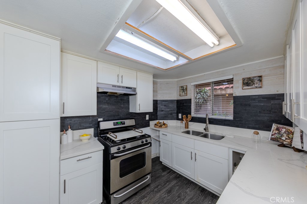 MLS #OC25239717 image #8