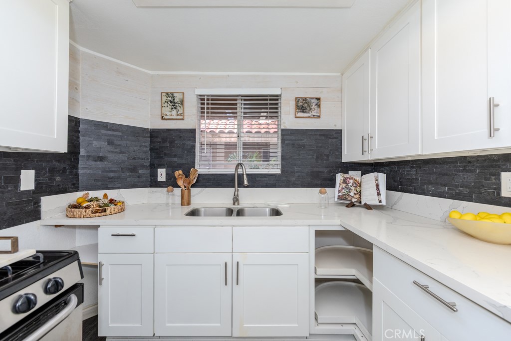 MLS #OC25239717 image #9