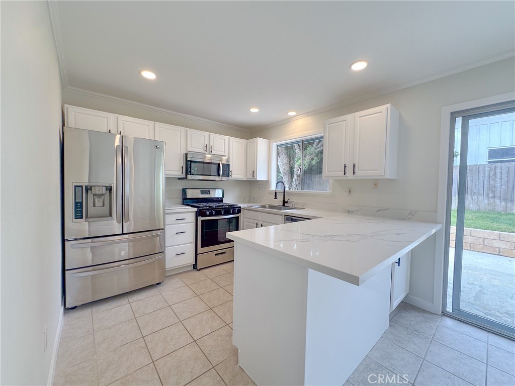 MLS #OC25239766 image #13