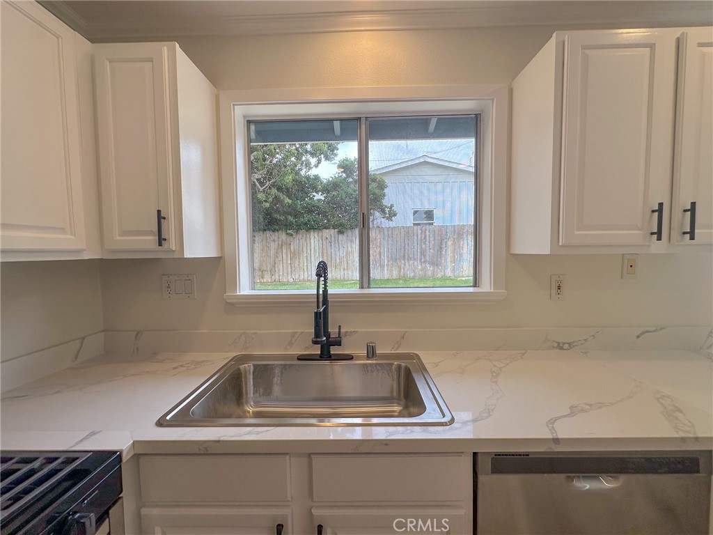 MLS #OC25239766 image #17