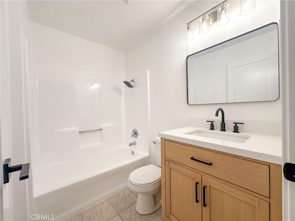 MLS #OC25239766 image #20