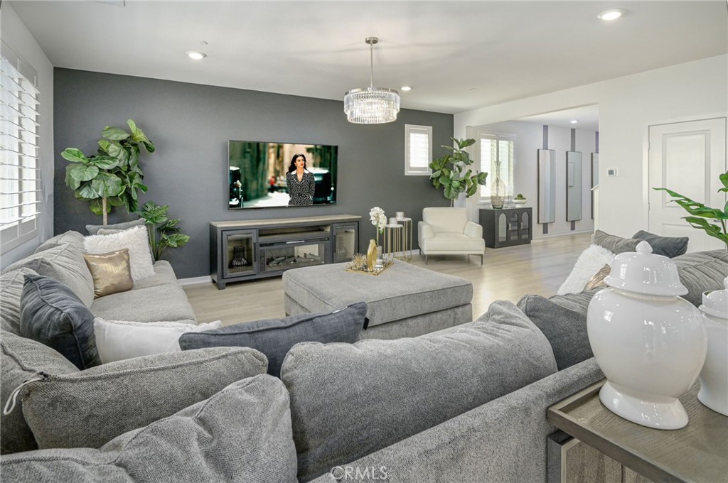 MLS #OC25239926 image #6