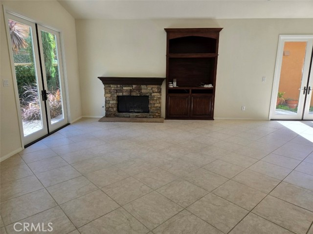 MLS #OC25239927 image #10