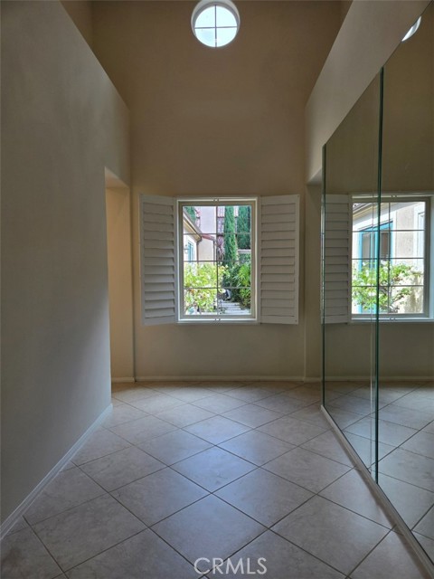 MLS #OC25239927 image #3