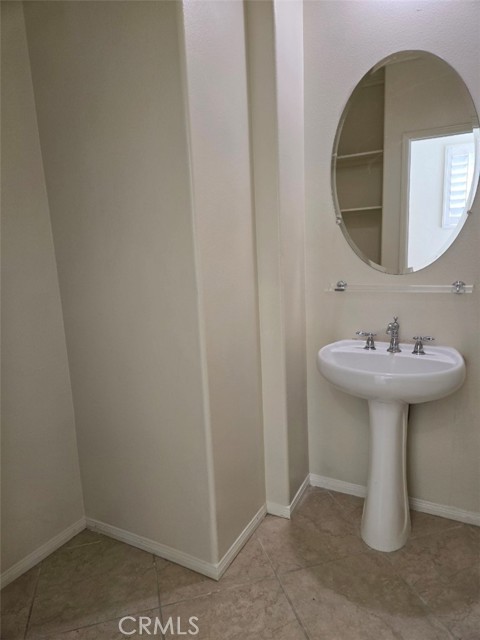 MLS #OC25239927 image #5