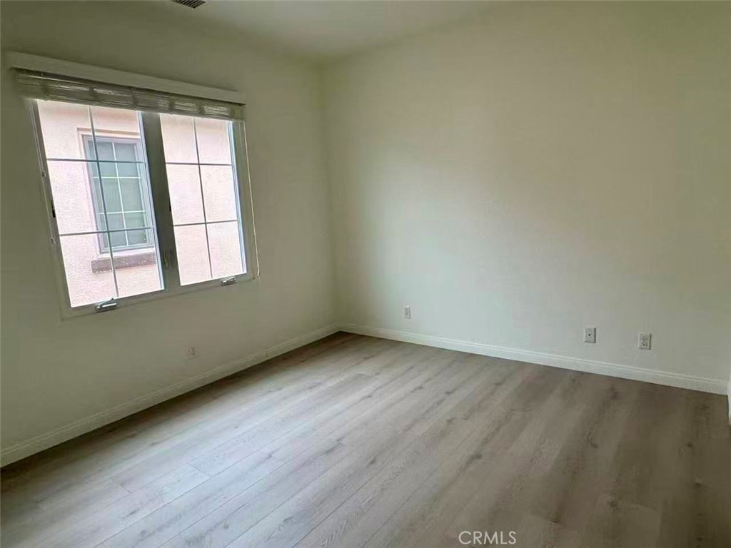 MLS #OC25239947 image #17