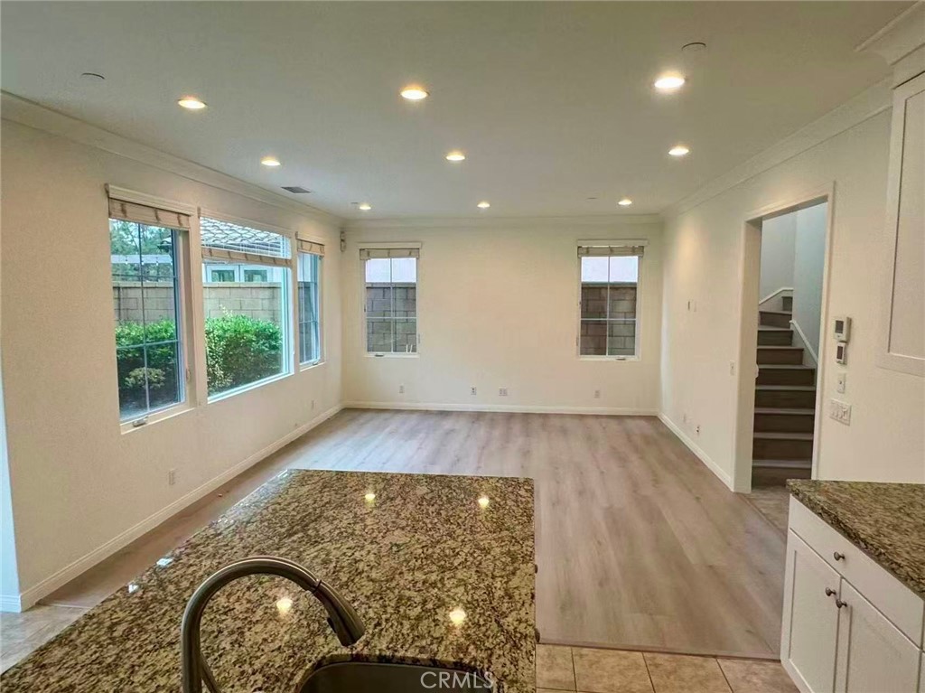 MLS #OC25239947 image #6