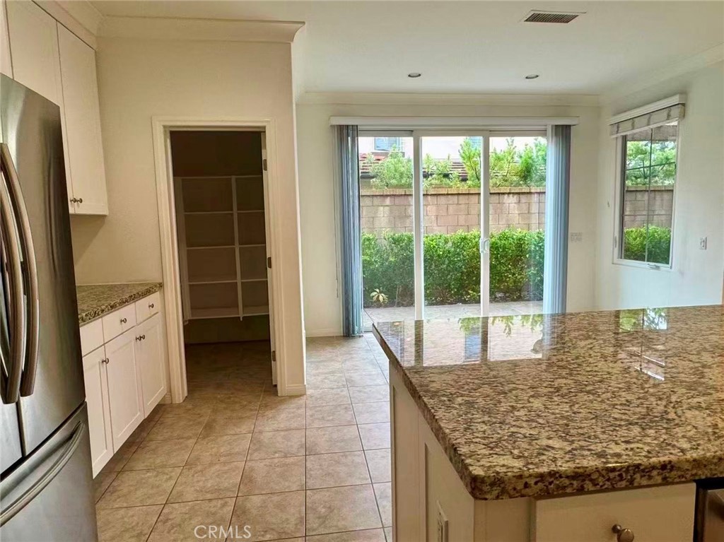 MLS #OC25239947 image #7