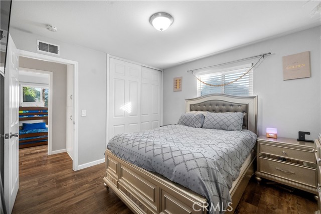 MLS #OC25239968 image #17