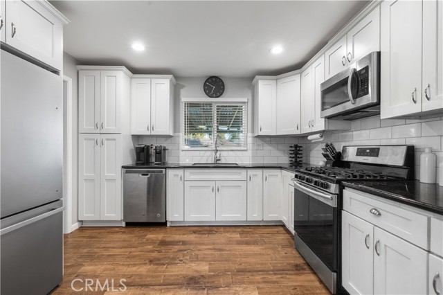 MLS #OC25239968 image #6