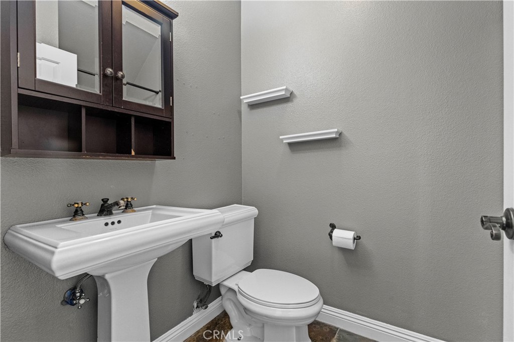 MLS #OC25239978 image #11