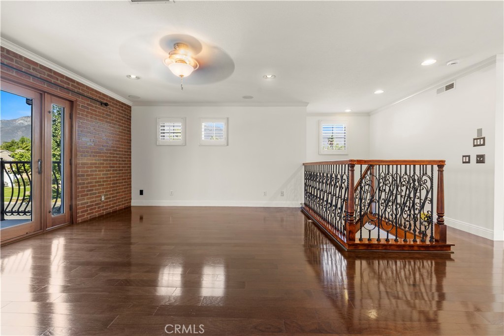 MLS #OC25239978 image #15