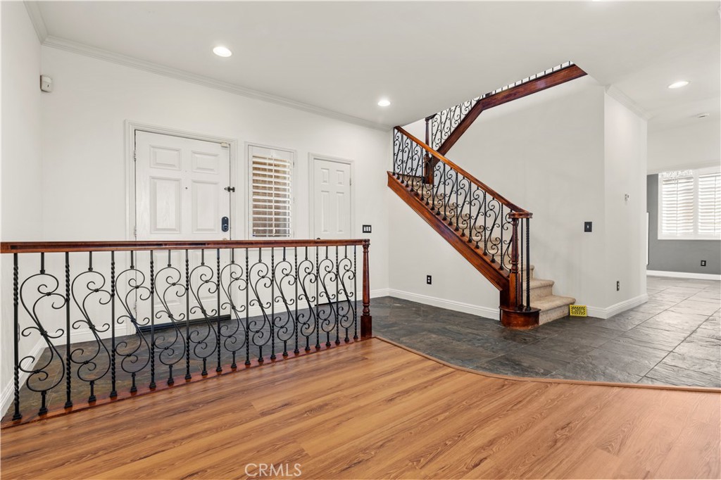 MLS #OC25239978 image #4