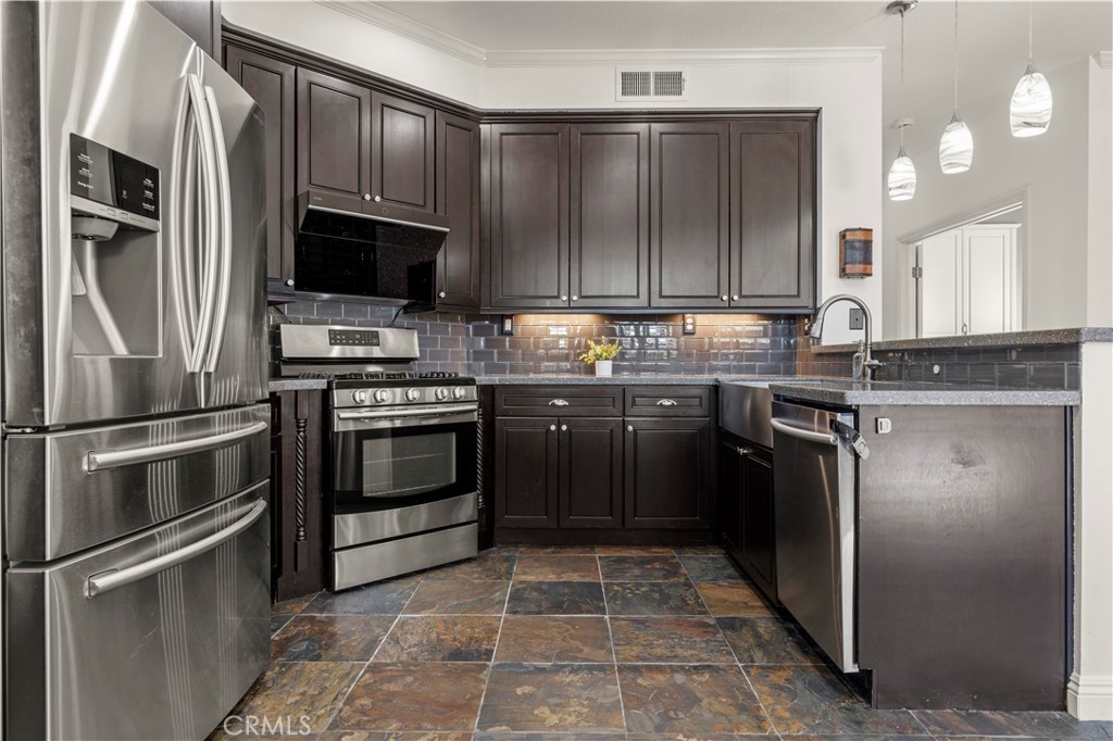 MLS #OC25239978 image #8