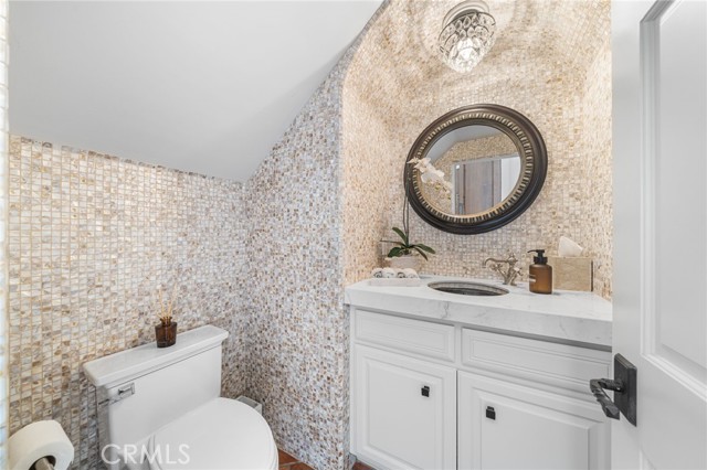 MLS #OC25239984 image #32