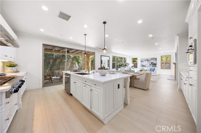 MLS #OC25240001 image #14