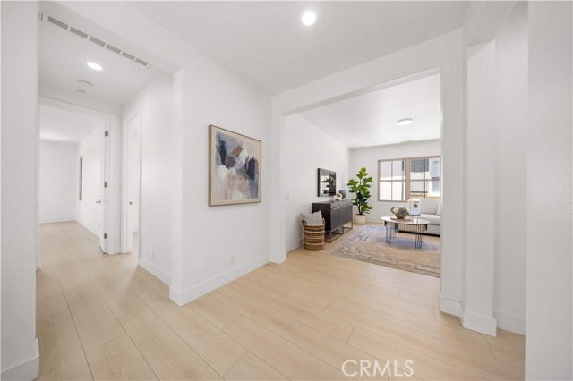 MLS #OC25240001 image #34