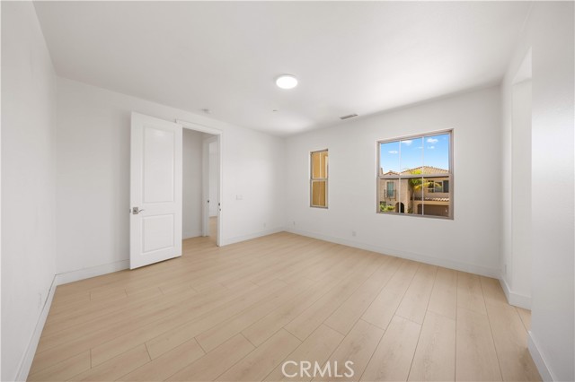 MLS #OC25240001 image #41