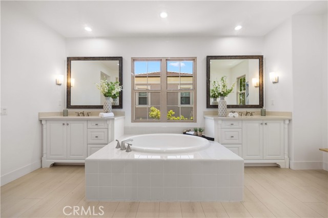 MLS #OC25240001 image #57