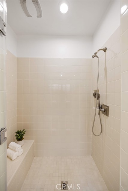 MLS #OC25240001 image #58