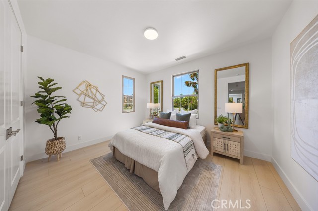 MLS #OC25240001 image #6