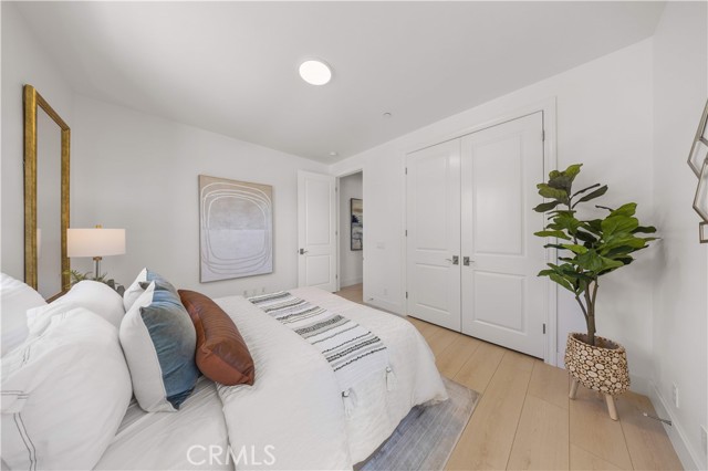 MLS #OC25240001 image #7