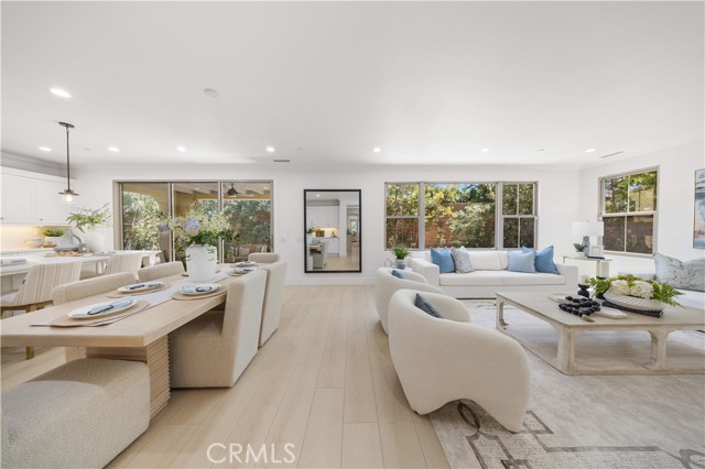 MLS #OC25240001 image #9