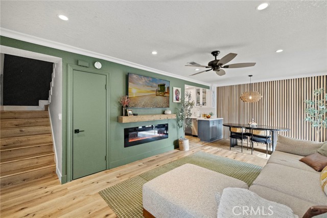 MLS #OC25240008 image #3