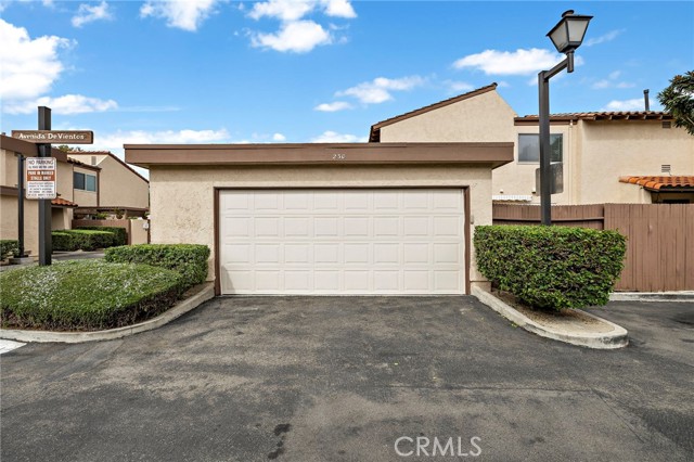 MLS #OC25240008 image #32